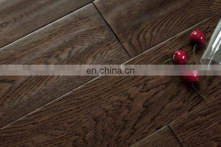 Bergeim Floors Multi-Layer white base and white brushed Engineered Wood Flooring Oak