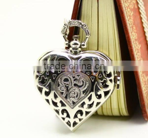 Fancy side open small size heart shaped pocket watch in bulk