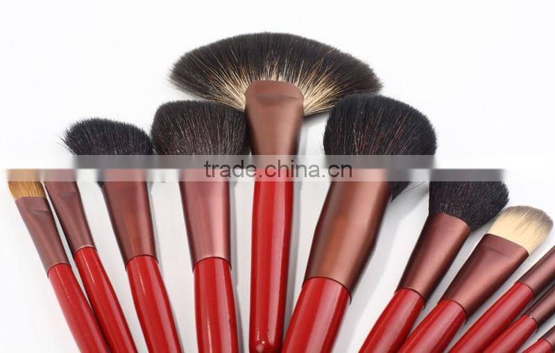 Superior quality Crocodile pattern 15pcs red Up brushes