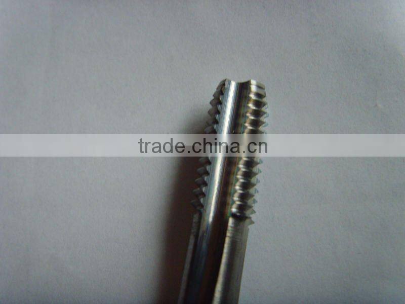 Tungsten solid carbide thread milling cutter