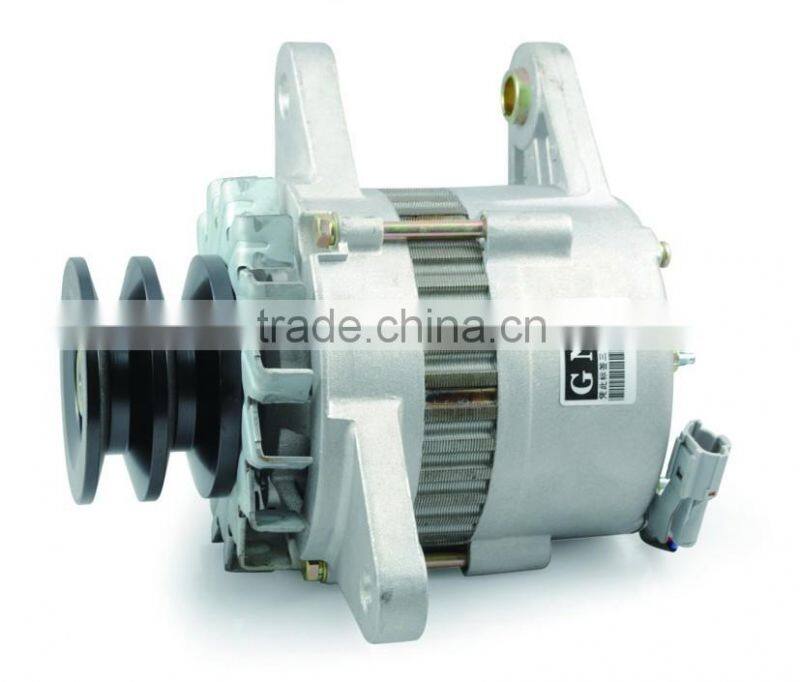 excavator EX200-2 6BDT 1-81200-440-2 0-33000-6552 alternator