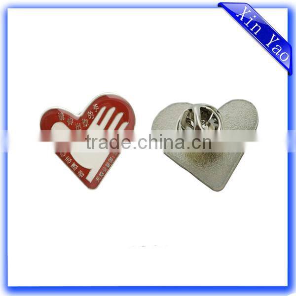 High quality gold plating custom heart shaped enamel bronze badge