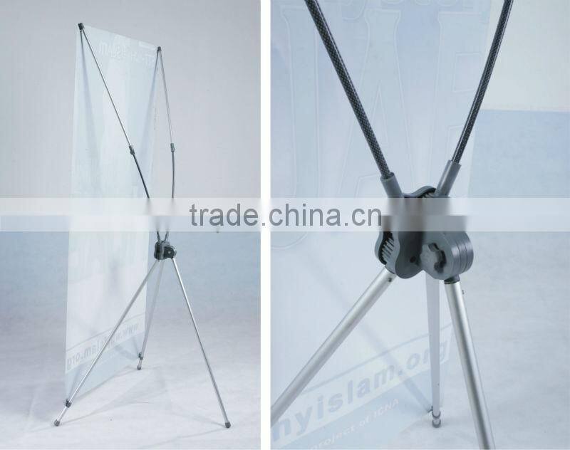 Lockable economy x banner for advertising display