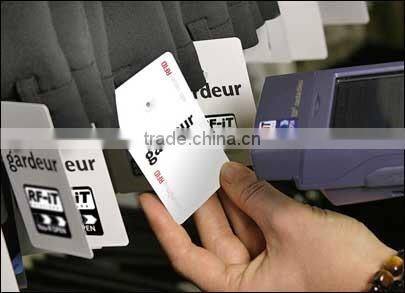 Anti-Counterfeit RFID clothing labels and hang tags custom tags labels for t-shirts