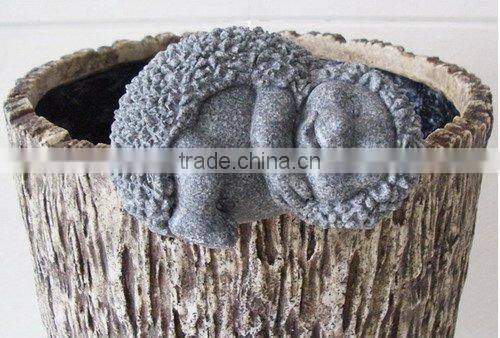 stone finish hedgehog hanging animals decoration