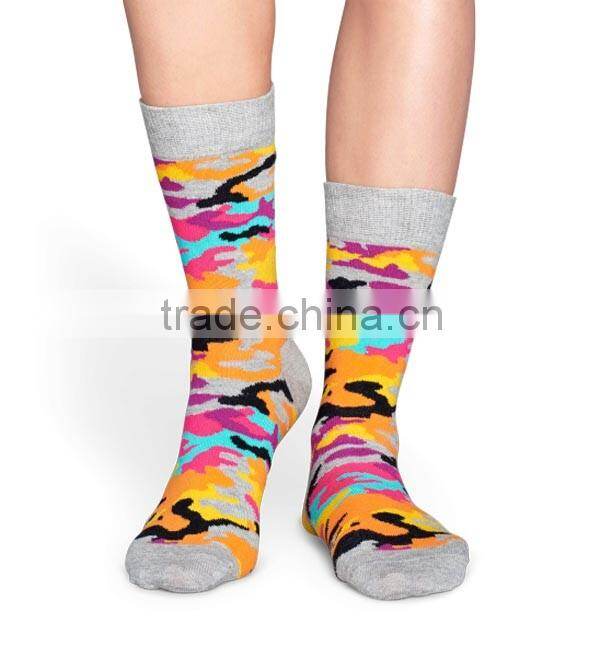 2016 Fashion Custom Jacquard Logo Camo Socks