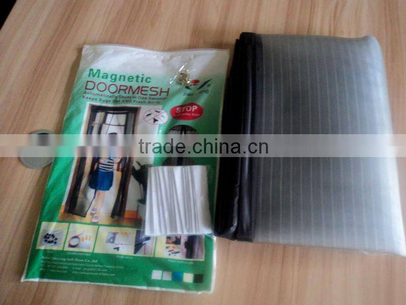 Magnetic anti-mosquito screen door curtain