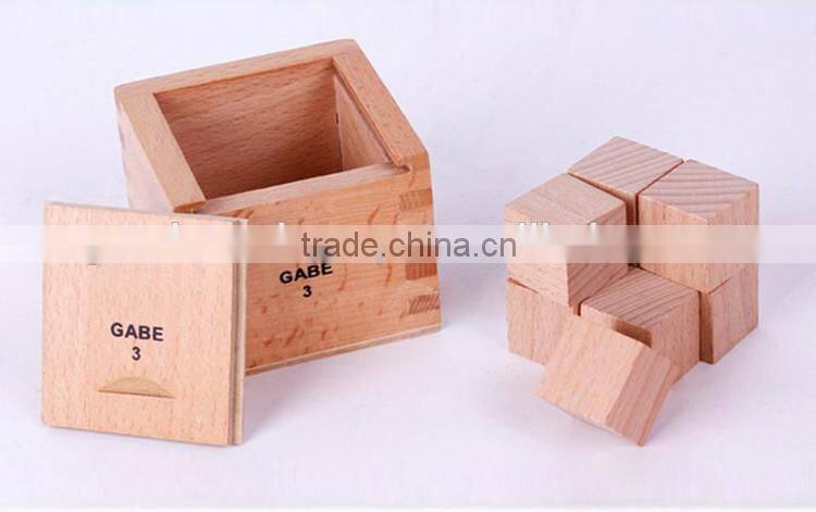 hot sale kids toys 7*7*6.8cm size gabe toys OEM natural wooden divided cube
