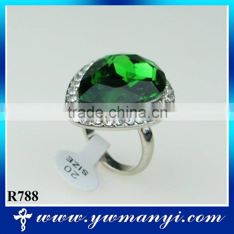 Latest design green crystal plating silver ring R788