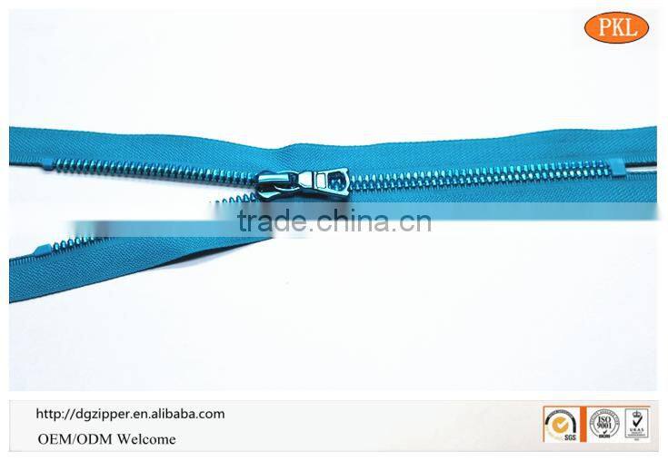 Magic blue plastic zipper manufacturer wholesale plastic zipper for garment and bag