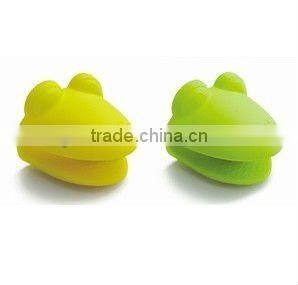 Fashion dog shape logo print rubber glove