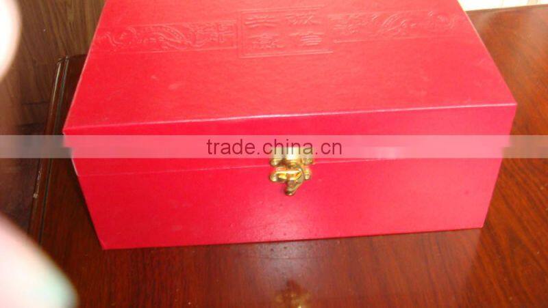 India specialized in glass candlebra for biddhism