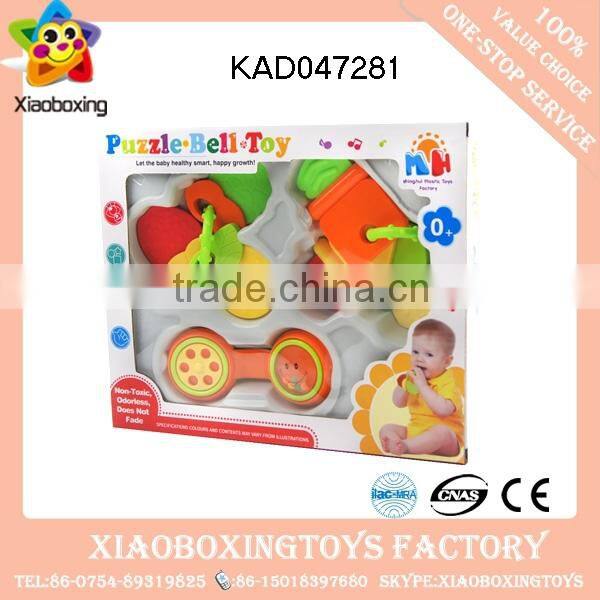 Hot selling interesting gift lovely plastic infant rattle ball baby toys