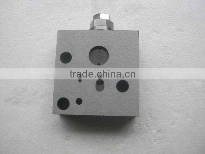 EX200-2 MAIN CONTROL VALVE , USED