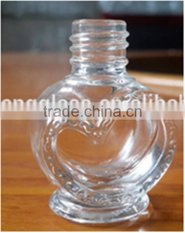 2015 China New Fashion Heart Shape Glass Nail Polish Bottle