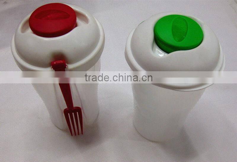 Wholesale Plastic Portable Salad Shaker Cups with Forks