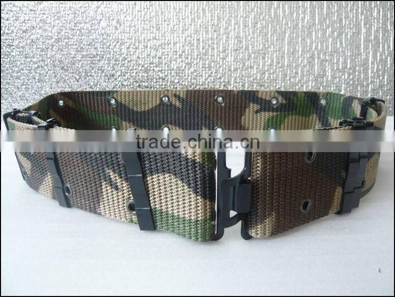Military belt with metal bunkle