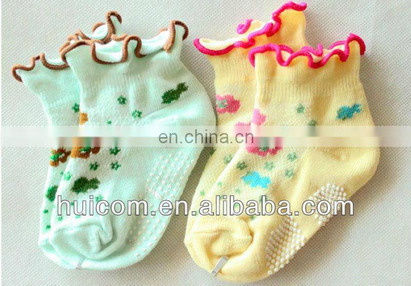 fashion winter polyester jacquard floor girls socks