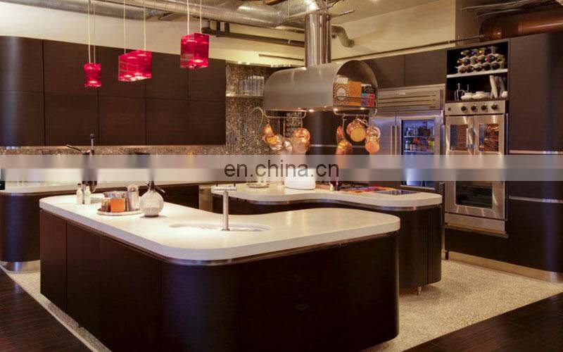 European classic cabinet kitchen with wood roman column design