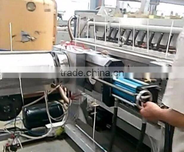 Polycarbonate Hollow Sun Sheet Extruding Machine