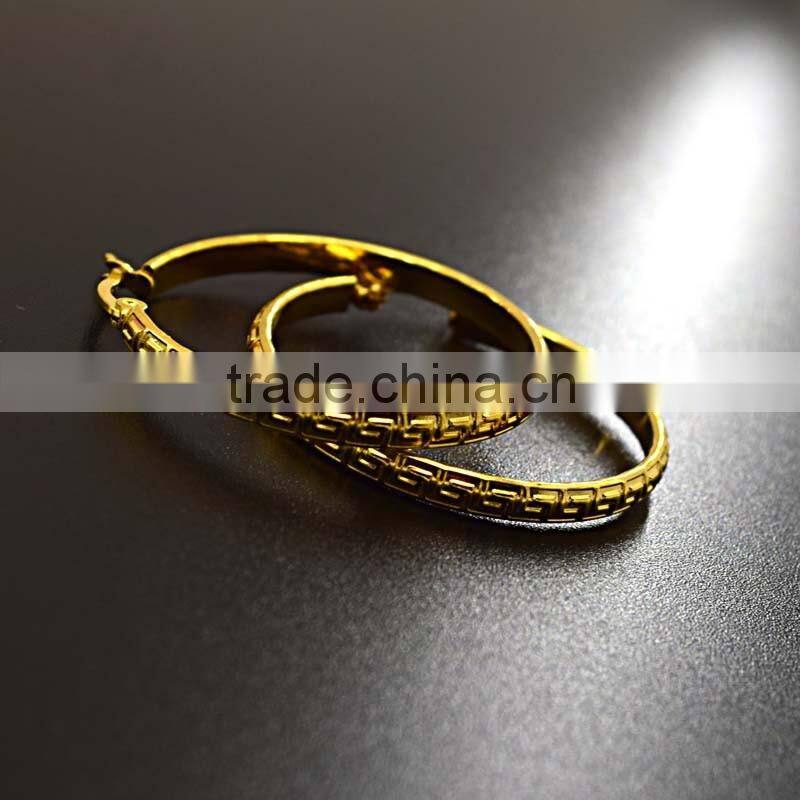 Wholesale Fashion Jewelry Women Wear Jewelry Gold Huggie Earrings