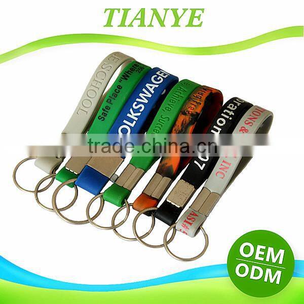 China factory supply high class custom design cheap rubber keychain for giveaway