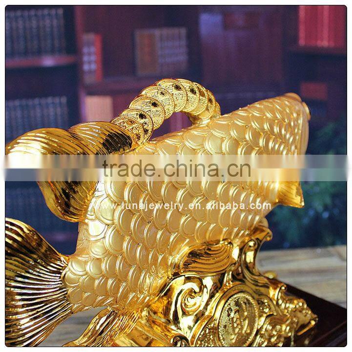 Gold Color Chinese Fengshui fish statue ,resin animal statue for home decoration