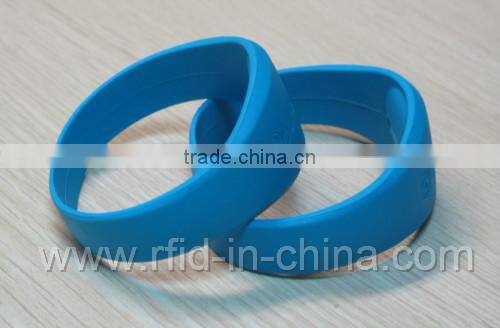 New Launched 125KHz or 13.56MHz RFID watchband
