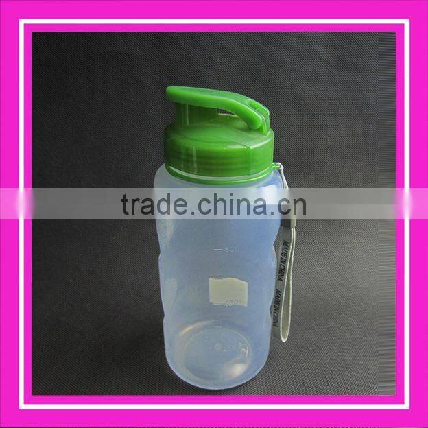 2014 new style shaker bottle with ball