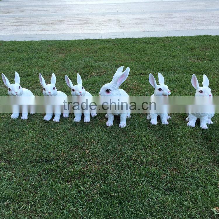 Polyresin rabbit figurine decoration