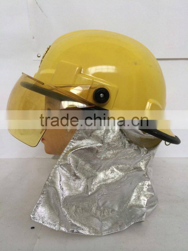High impact resistance High intensity helmet with goggles