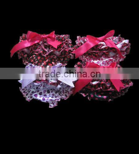 2015 boutique new style! Top quality wholesale kids lovely Fresh and simple single color lavender ruffled shorts for baby