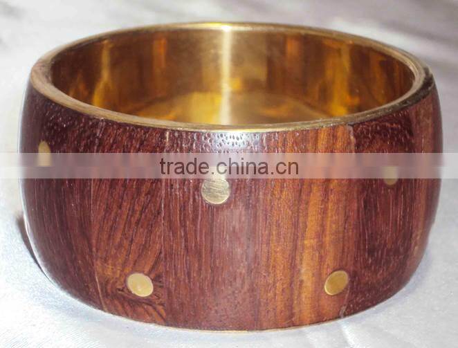 2015 Beautiful Wooden Bangle With Brass Spot And Wire Design 10608