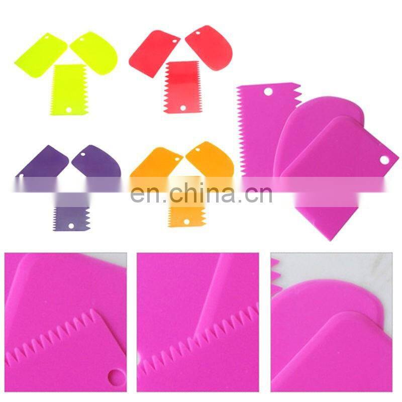 3Pcs/set Plastic Dough Icing Fondant Scraper Cake Decorating Baking Pastry Tools Plain Smooth Jagged Edge Spatula Cutters