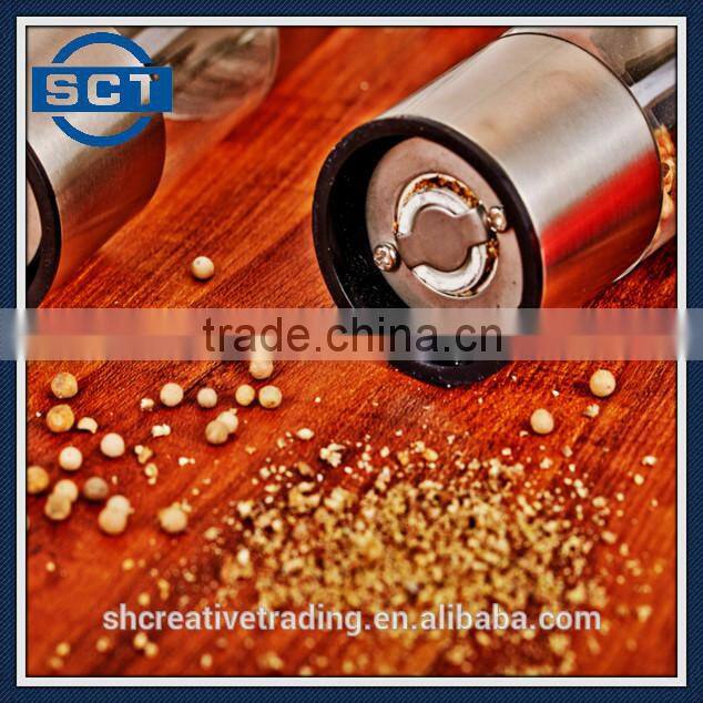 Best Salt and Pepper Grinder Set with Adjustable Coarseness, Suitable for Use As Spice Grinders