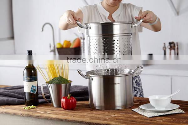 Charms stainless steel pasta cooking pots with strainer