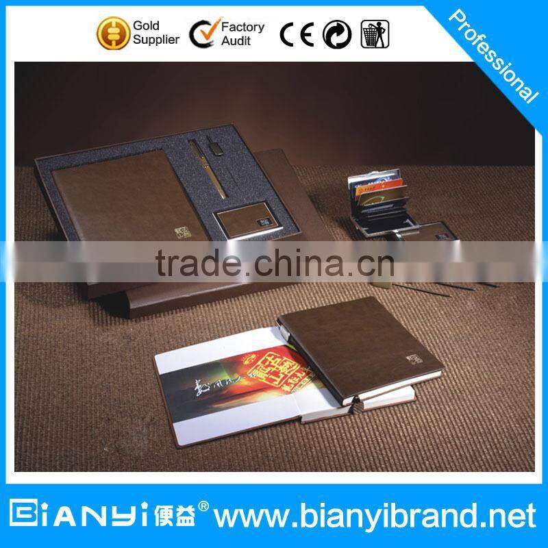 Gift set with leather keychain/Pen/Name card holder in box