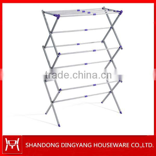 Extensible motorized clothes rack