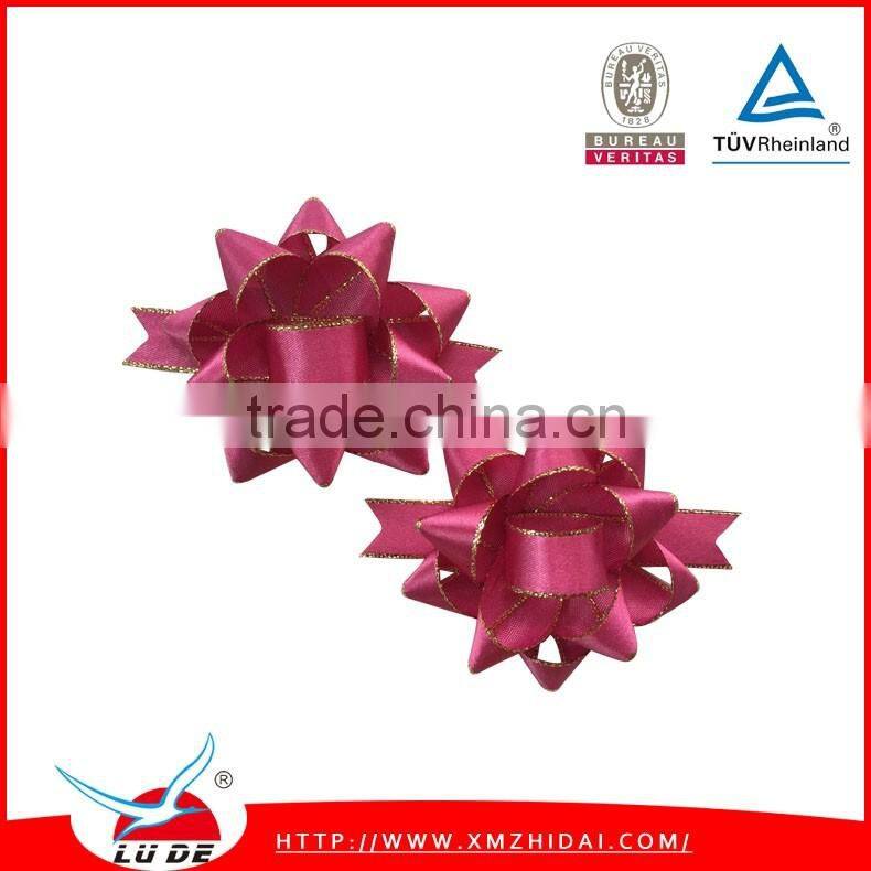 Gift packing use Star ribbon bows