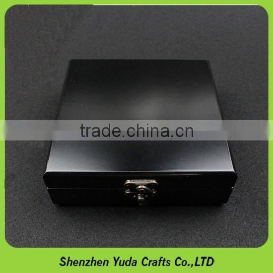 Factory wholesale high quality pendant display case wooden bracelet box