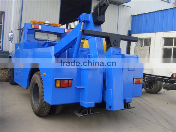 cheap dongfeng long head wrecker towing truck for sale 140HP