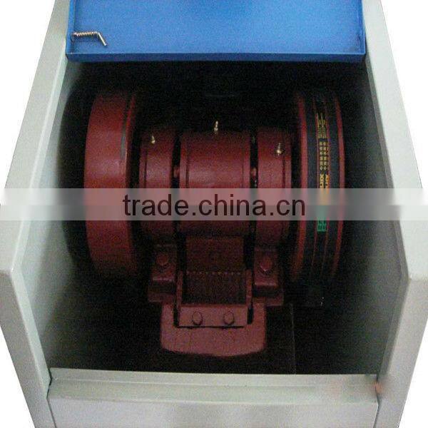 Hot Product 2013 Small Laboratory Stone Jaw Crushing Machine Made in China For Sale