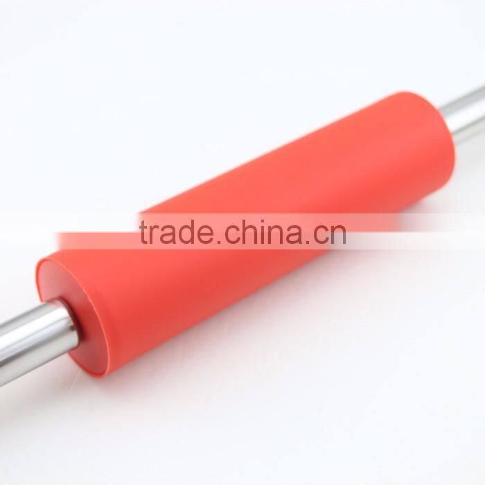 Stainless Steel Handle Silicone Cover Pastry Rolling Pin