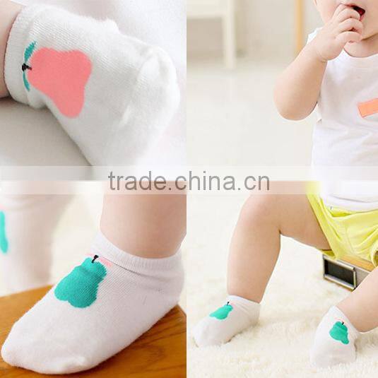 Lovely Pear Pattern White Polyester Socks Custom Print Baby Socks