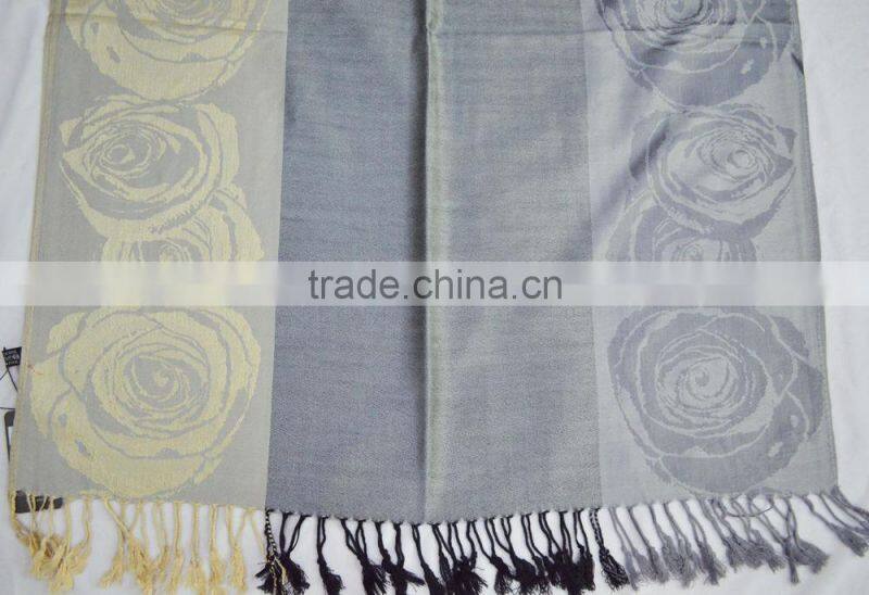 Fashion large popular romantic rose 100%viscose soft lady shawl