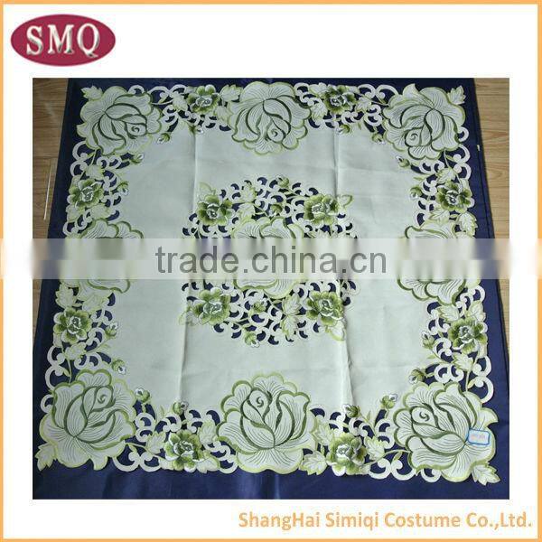 beautiful design embroidery tablecloth set