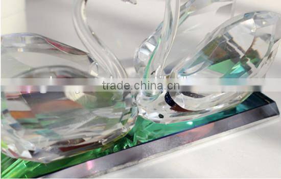 Delicate crystal swan for Nice Crystal Gift Home or wedding Decoration
