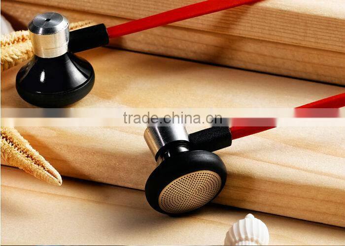 2014 new electronic product headphone headset mutimedia in-ear earphone