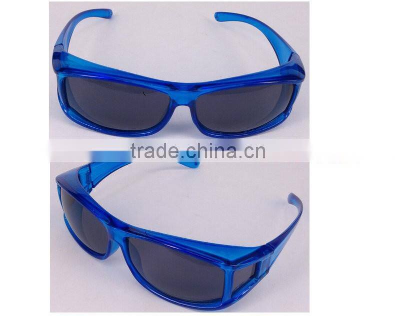 2016 Novelty new custom variety colors plastic safety sunglasses with side window