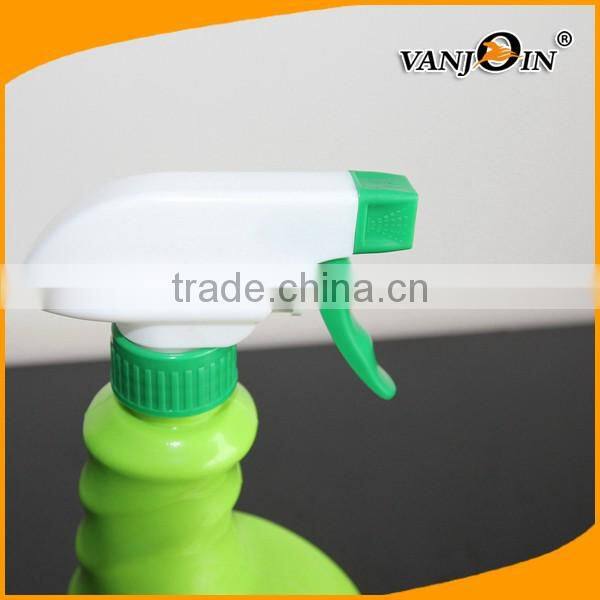PVC Hand Holding Spray Bottle of Cleanser